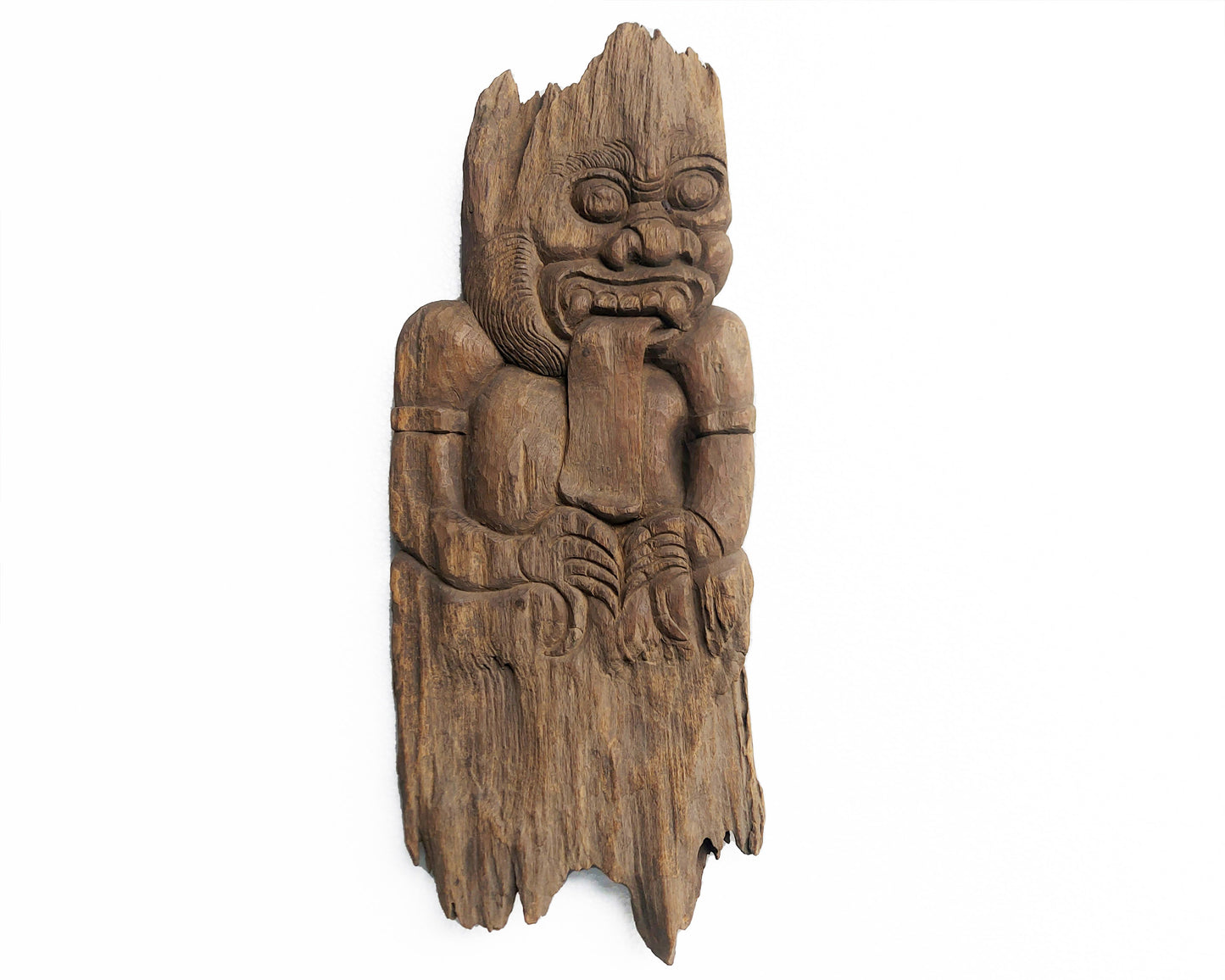 Vintage Hand-Carved Wooden Dwarapala Wall Decor – Guardian from Java & Bali Mythology – Rustic Large Wood Art – Interior Wall Hanging – Unique Statement Piece for Home or Gallery