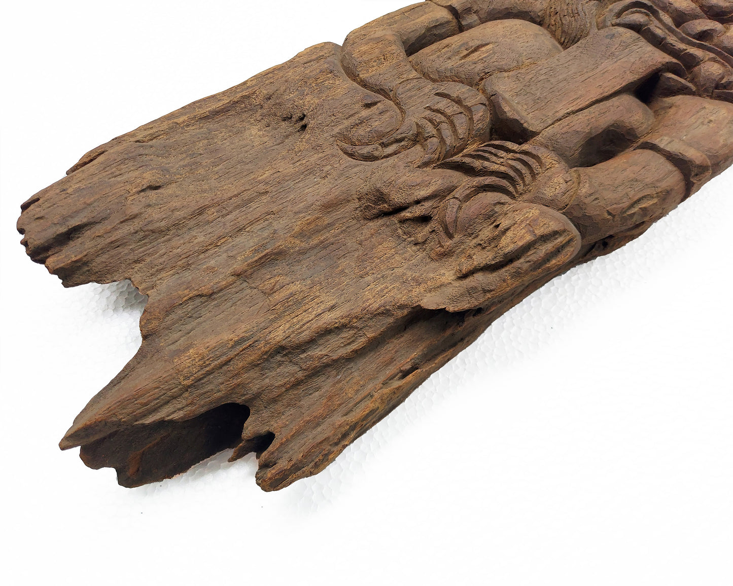Vintage Hand-Carved Wooden Dwarapala Wall Decor – Guardian from Java & Bali Mythology – Rustic Large Wood Art – Interior Wall Hanging – Unique Statement Piece for Home or Gallery