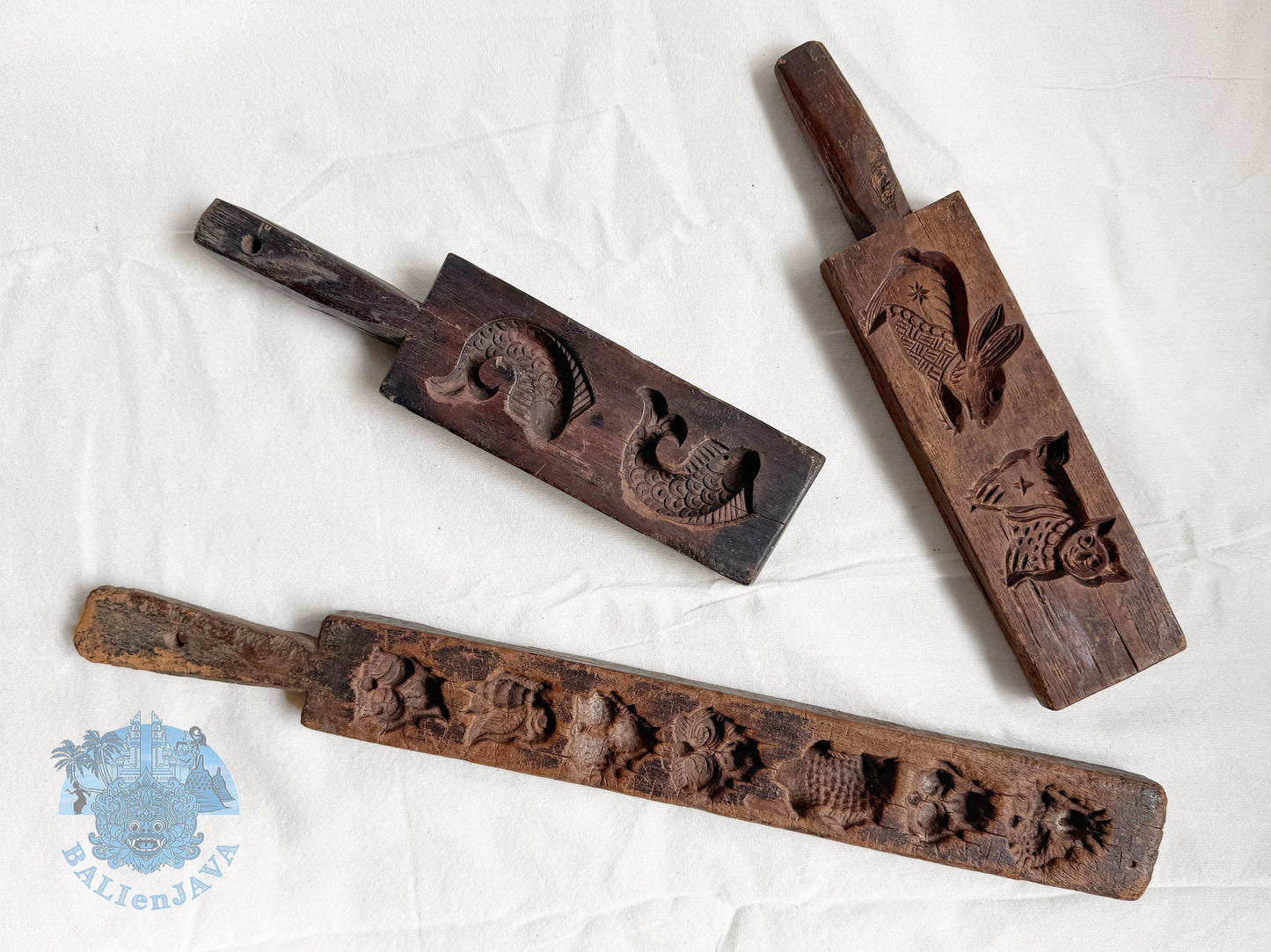 Set of Three Peranakan Nyonya Wooden Cookie Molds with Oriental Motifs – Rustic Kitchen Wall Decor