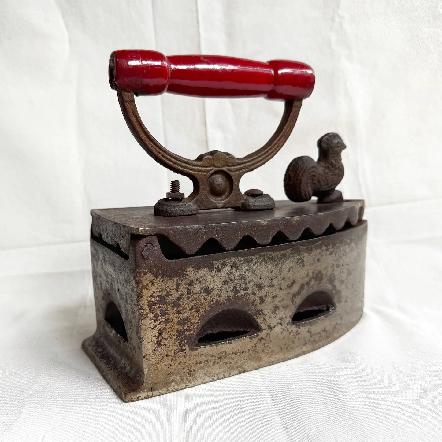 Vintage Coal Iron Set with Rooster Latch – 20th Century Charcoal Clothes Iron – Rustic Home Décor & Collectible Gift