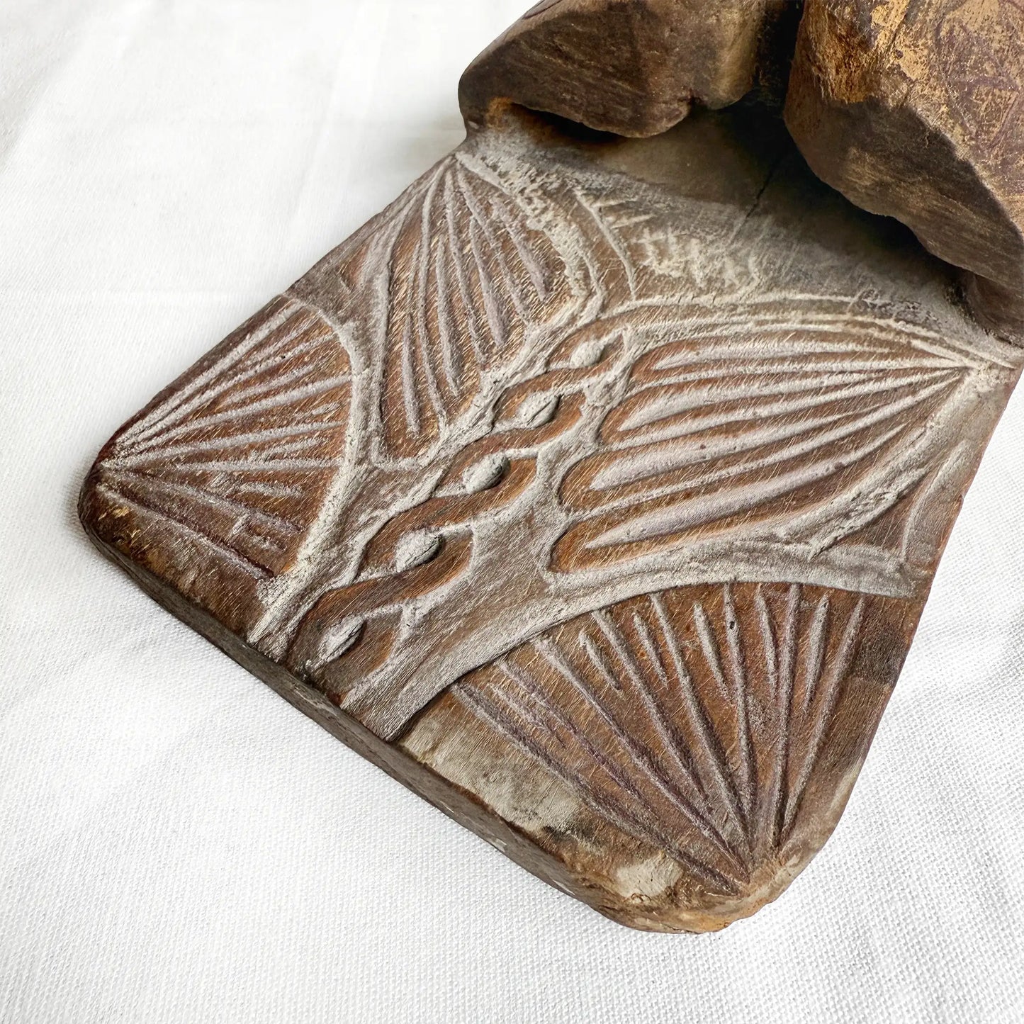 Vintage Carved Wooden Knife Holder | Coconut Harvester Belt Holster | Asian Folk Art | DG1501